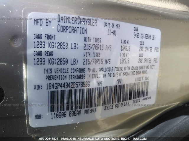 1B4GP44342B578936 - 2002 DODGE GRAND CARAVAN SPORT Champagne photo 9