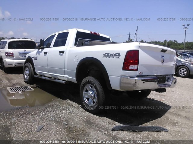 3C6UR5CJXJG126086 - 2018 RAM 2500 ST WHITE photo 3