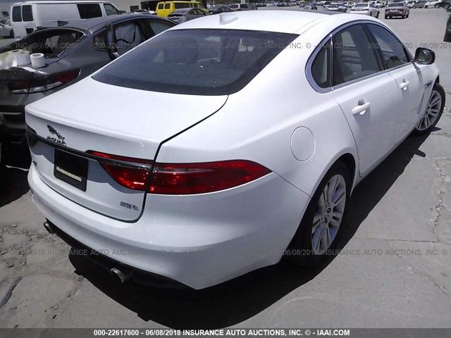 SAJBD4BV5GCY16239 - 2016 JAGUAR XF PREMIUM WHITE photo 4