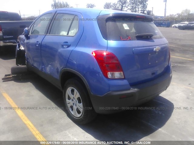 KL7CJKSB8FB174798 - 2015 CHEVROLET TRAX LS BLUE photo 3