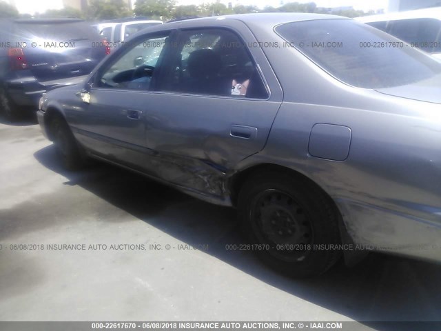 4T1BG22K91U095677 - 2001 TOYOTA CAMRY CE/LE/XLE ნაცრისფერი ფოტო 6