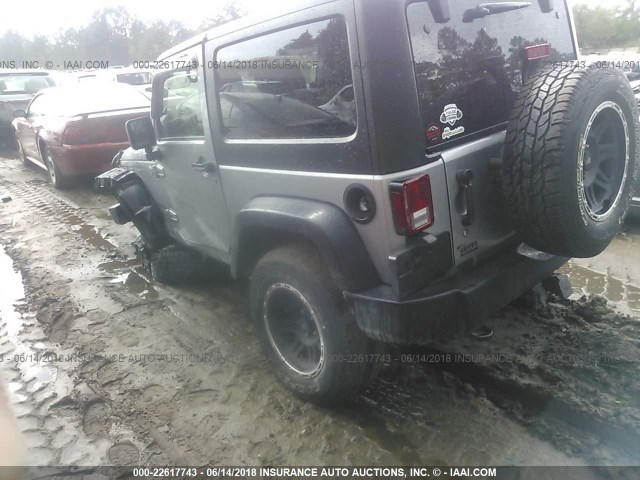 1C4AJWAG7DL666339 - 2013 JEEP WRANGLER SPORT SILVER photo 3