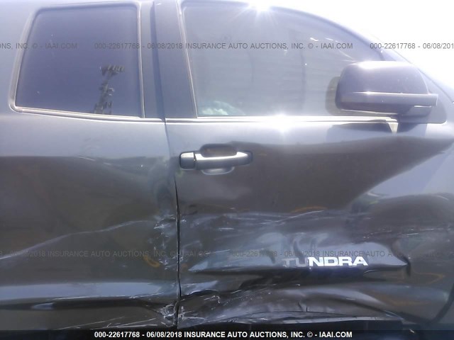 5TFUY5F11CX216801 - 2012 TOYOTA TUNDRA DOUBLE CAB SR5 GRAY photo 6