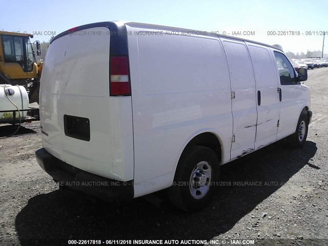 1GC2GTBGXA1136003 - 2010 CHEVROLET EXPRESS G3500  白色 照片 4