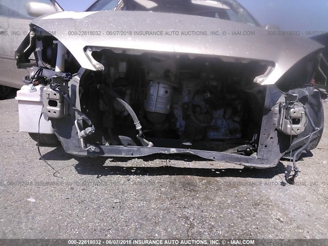 4T1BE32K73U188227 - 2003 TOYOTA CAMRY LE/XLE/SE ოქროსფერი ფოტო 6