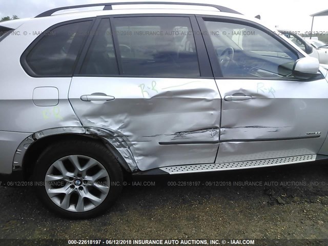 5UXZV4C53D0E13237 - 2013 BMW X5 XDRIVE35I SILVER photo 6