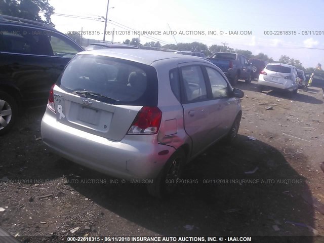 KL1TD626X5B329751 - 2005 CHEVROLET AVEO LS SILVER photo 4
