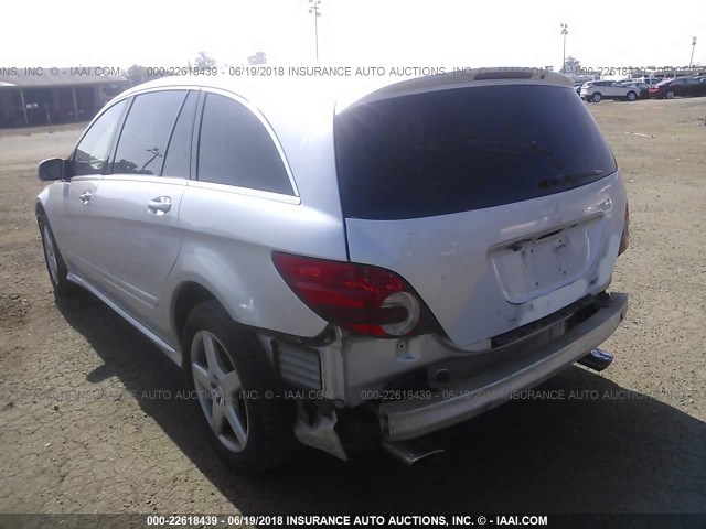 4JGCB6FE8AA107317 - 2010 MERCEDES-BENZ R 350 4MATIC SILVER photo 3