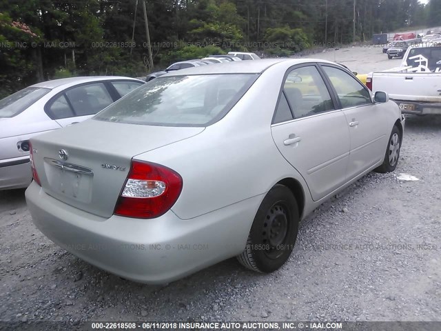 JTDBE32K130227258 - 2003 TOYOTA CAMRY LE/XLE SILVER photo 4