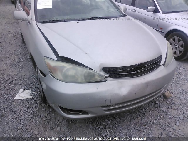 JTDBE32K130227258 - 2003 TOYOTA CAMRY LE/XLE SILVER photo 6