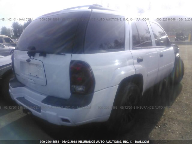 1GNDS13S072157984 - 2007 CHEVROLET TRAILBLAZER LS/LT WHITE photo 4