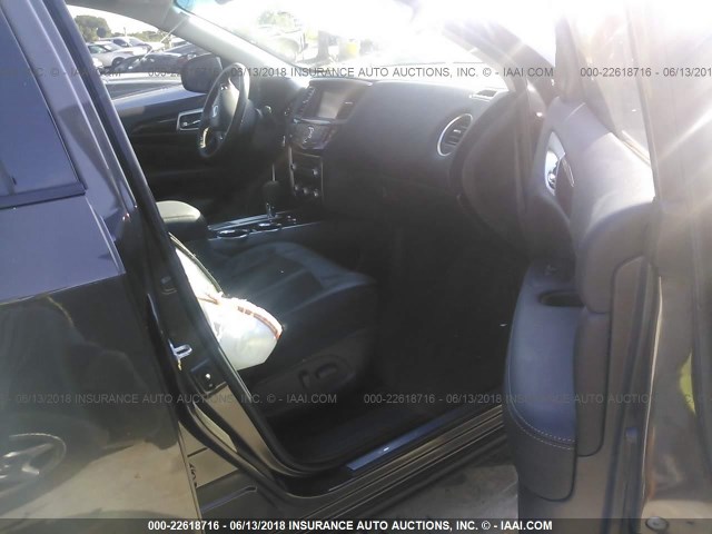 5N1AR2MN4GC650997 - 2016 NISSAN PATHFINDER S/SV/SL/PLATINUM 棕色 照片 5