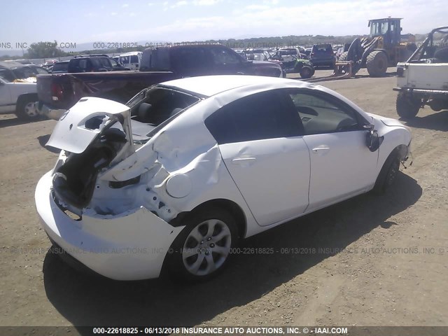 JM1BL1UF2B1395347 - 2011 MAZDA 3 I WHITE photo 4