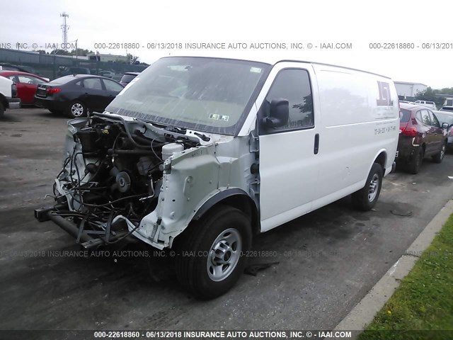 1GTW7AFF4H1126228 - 2017 GMC SAVANA G2500 WHITE photo 2