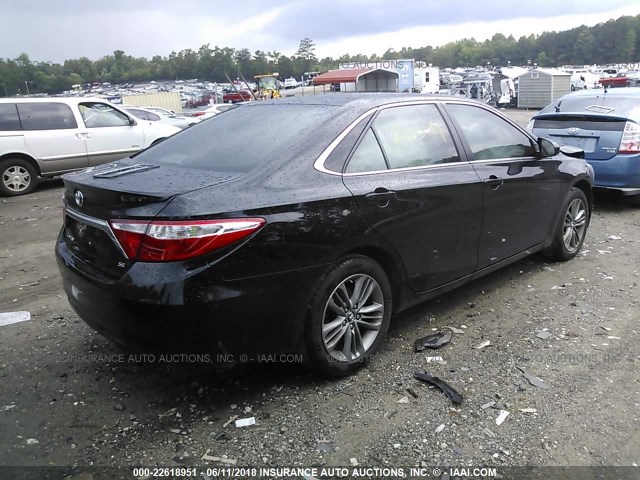 4T1BF1FK7GU265714 - 2016 TOYOTA CAMRY LE/XLE/SE/XSE 黑色 照片 4