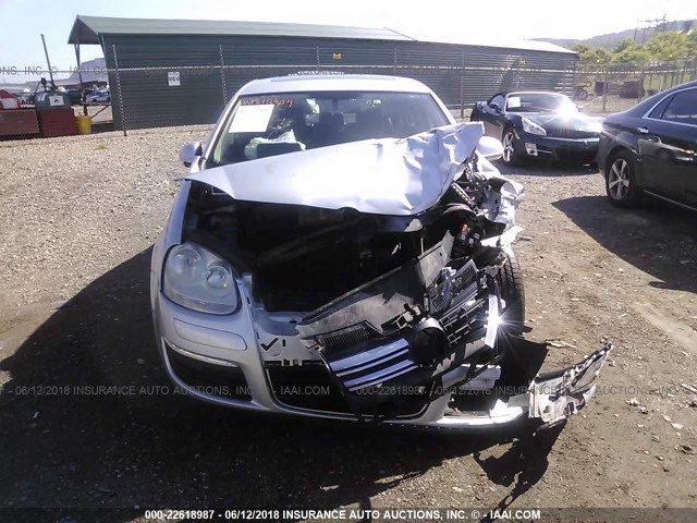 3VWRZ71K18M029471 - 2008 VOLKSWAGEN JETTA SE/SEL SILVER photo 6