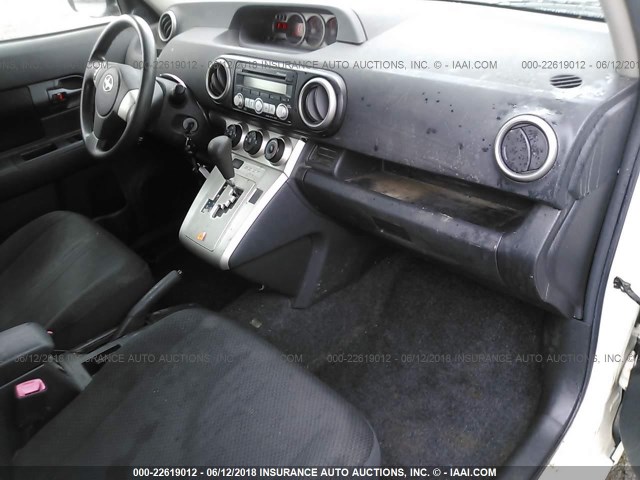JTLKE50E381054731 - 2008 TOYOTA SCION XB თეთრი ფოტო 5