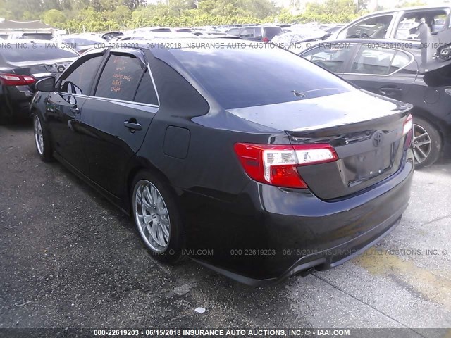 4T1BF1FKXDU692235 - 2013 TOYOTA CAMRY L/SE/LE/XLE 黑色 照片 3