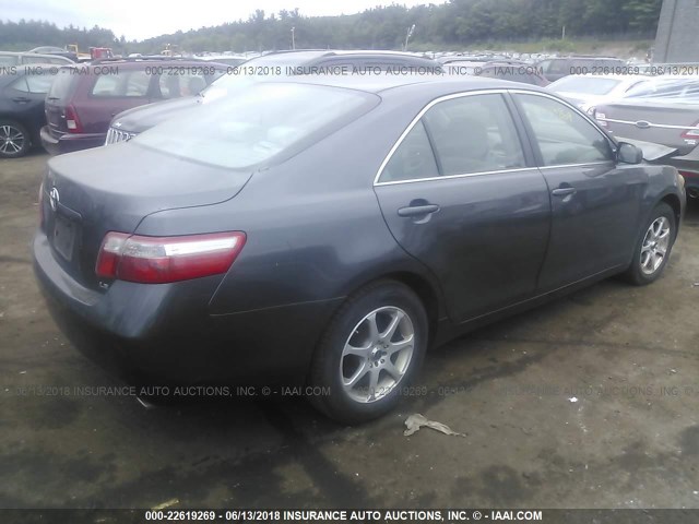 4T1BK46K57U553454 - 2007 TOYOTA CAMRY NEW GENERAT LE/XLE/SE GRAY photo 4