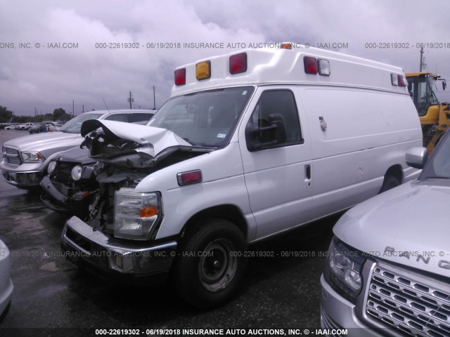 1FDSS3EL1DDA38967 - 2013 FORD ECONOLINE E350 SUPER DUTY VAN WHITE photo 2