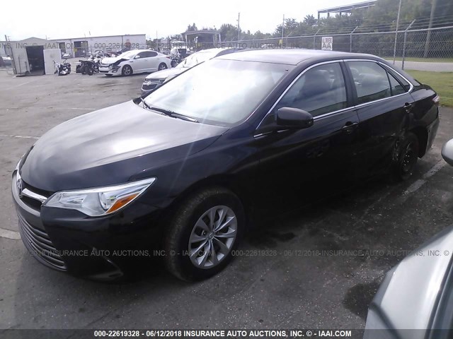 4T4BF1FK9GR549643 - 2016 TOYOTA CAMRY LE/XLE/SE/XSE BLACK photo 2