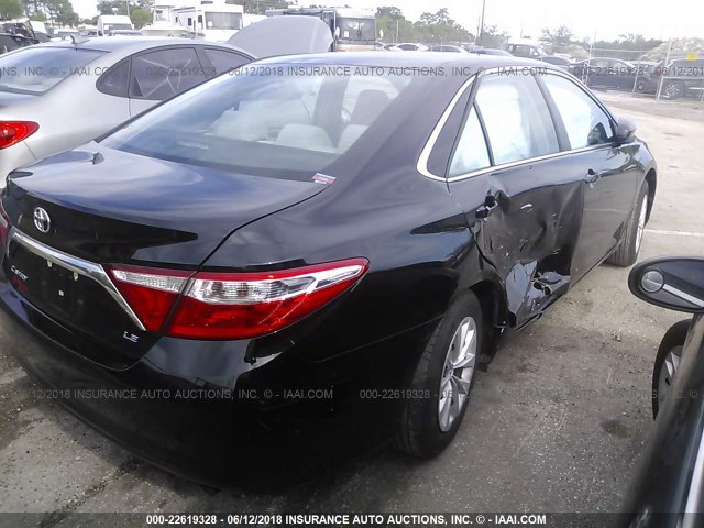4T4BF1FK9GR549643 - 2016 TOYOTA CAMRY LE/XLE/SE/XSE BLACK photo 4