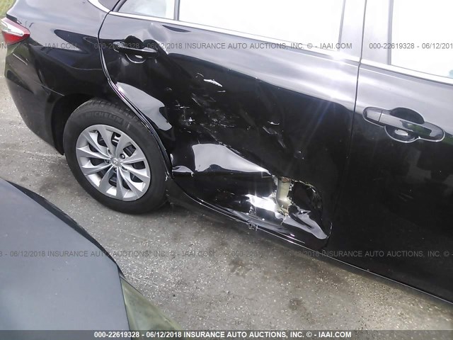 4T4BF1FK9GR549643 - 2016 TOYOTA CAMRY LE/XLE/SE/XSE BLACK photo 6