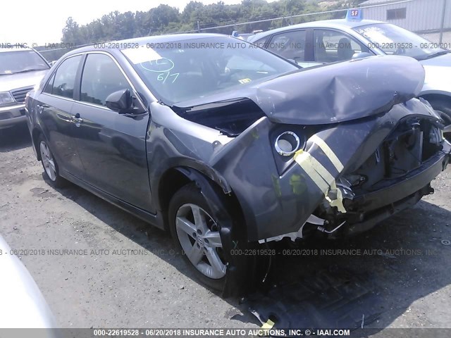 4T1BF1FK3EU371235 - 2014 TOYOTA CAMRY L/SE/LE/XLE 海军蓝 照片 1