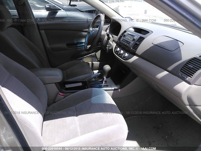 4T1BE32K46U163273 - 2006 TOYOTA CAMRY LE/XLE/SE ოქროსფერი ფოტო 5