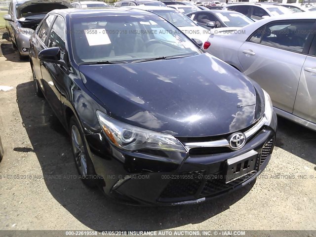 4T1BF1FK3FU097536 - 2015 TOYOTA CAMRY LE/XLE/SE/XSE BLACK photo 1