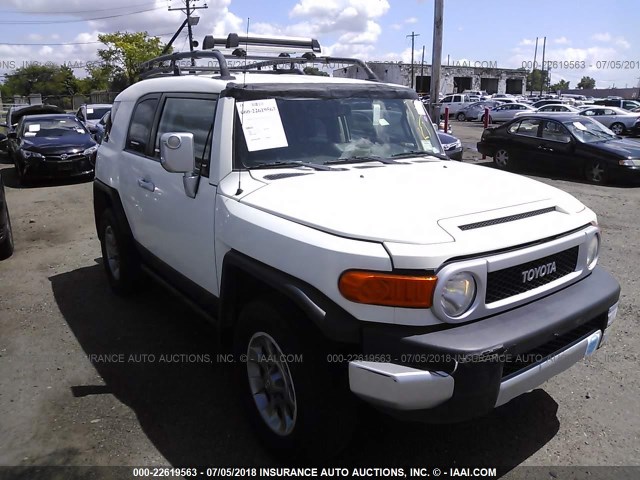 JTEBU4BF6CK143741 - 2012 TOYOTA FJ CRUISER WHITE photo 1