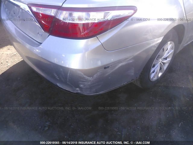 4T4BF1FKXFR457553 - 2015 TOYOTA CAMRY LE/XLE/SE/XSE SILVER photo 6
