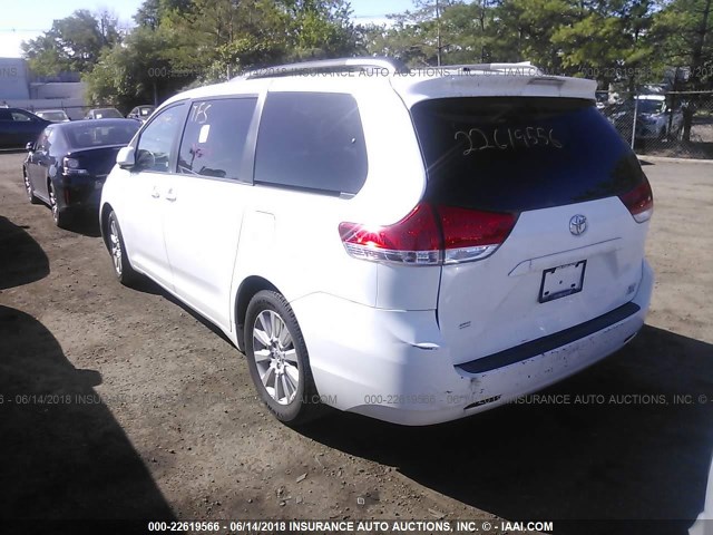 5TDDK3DC5ES081325 - 2014 TOYOTA SIENNA XLE/LIMITED WHITE photo 3