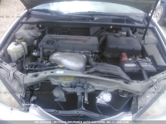 4T1BE32K44U381033 - 2004 TOYOTA CAMRY LE/XLE/SE ვერცხლისფერი ფოტო 10