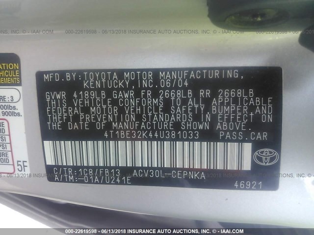 4T1BE32K44U381033 - 2004 TOYOTA CAMRY LE/XLE/SE ვერცხლისფერი ფოტო 9