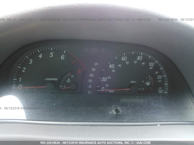 4T1BF32K22U531053 - 2002 TOYOTA CAMRY LE/XLE/SE ნაცრისფერი ფოტო 7