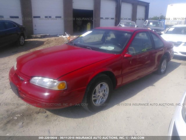 1FALP62W7TH112609 - 1996 FORD THUNDERBIRD LX RED photo 2