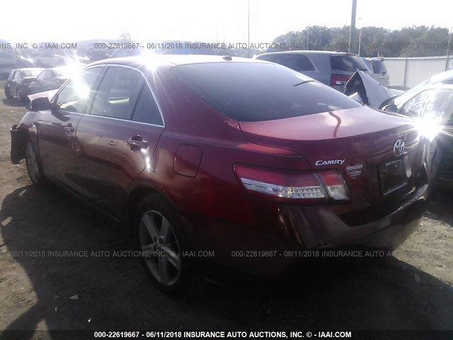 4T1BF3EK4BU137873 - 2011 TOYOTA CAMRY SE/LE/XLE RED photo 3