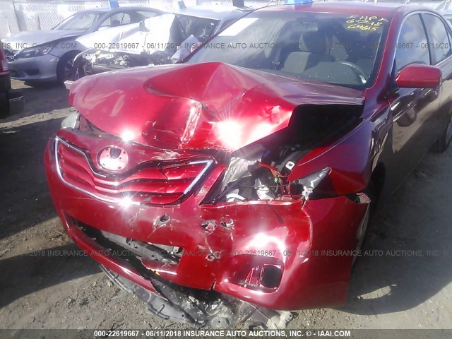 4T1BF3EK4BU137873 - 2011 TOYOTA CAMRY SE/LE/XLE RED photo 6