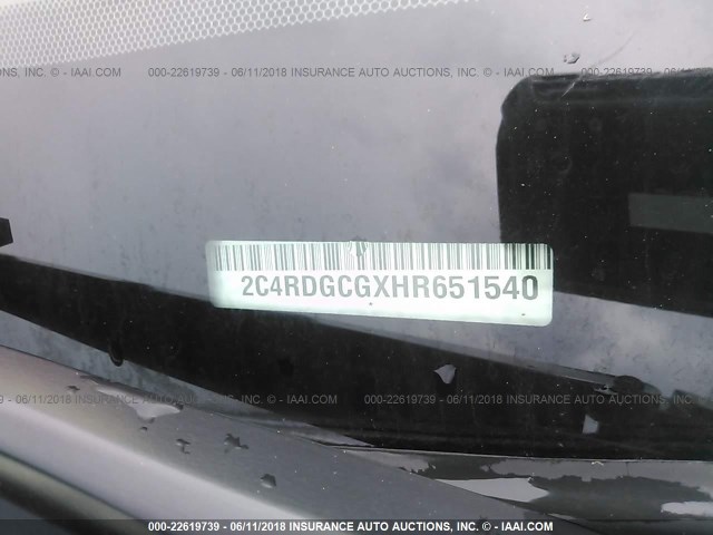 2C4RDGCGXHR651540 - 2017 DODGE GRAND CARAVAN SXT WHITE photo 9