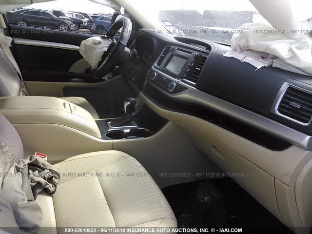 5TDZKRFH8FS045681 - 2015 TOYOTA HIGHLANDER LE/LE PLUS 白色 照片 5