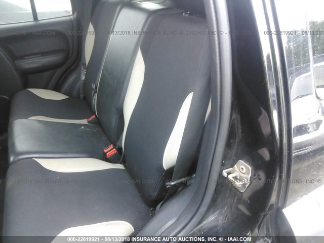 1J4GL48K53W699303 - 2003 JEEP LIBERTY SPORT/FREEDOM შავი ფოტო 8