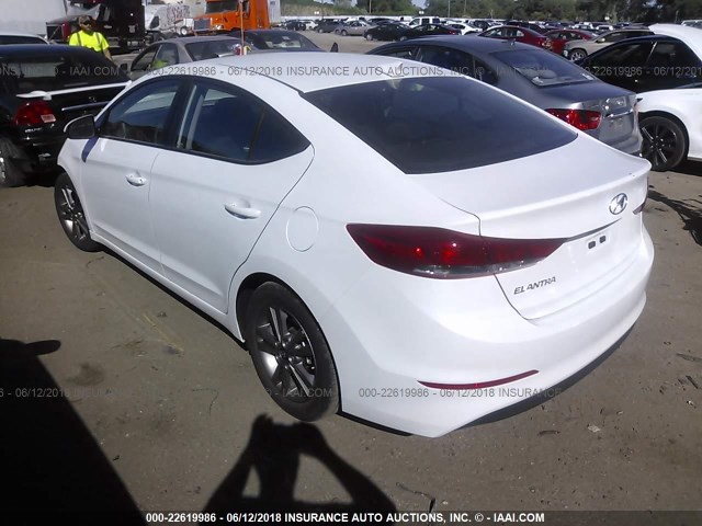 5NPD84LF6JH272638 - 2018 HYUNDAI ELANTRA SEL/VALUE/LIMITED WHITE photo 3