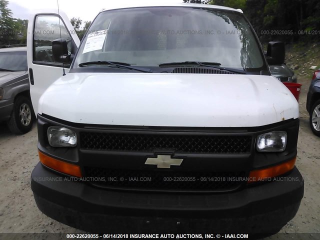 1GCHG356781185036 - 2008 CHEVROLET EXPRESS G3500  WHITE photo 6