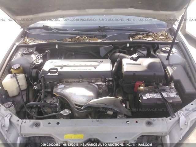 4T1BE32K42U102595 - 2002 TOYOTA CAMRY LE/XLE/SE ვერცხლისფერი ფოტო 10