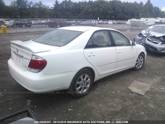 4T1BF30K15U617011 - 2005 TOYOTA CAMRY LE/XLE/SE 白色 照片 4