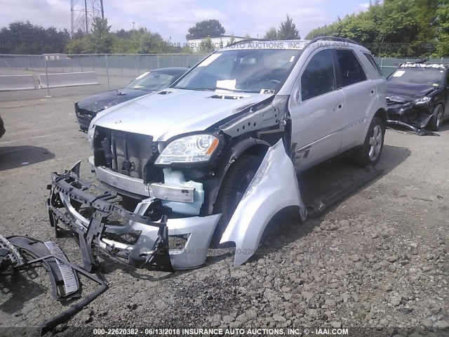 4JGBB8GB0BA653414 - 2011 MERCEDES-BENZ ML 350 4MATIC SILVER photo 2