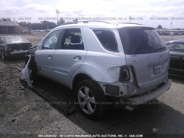 4JGBB8GB0BA653414 - 2011 MERCEDES-BENZ ML 350 4MATIC SILVER photo 3