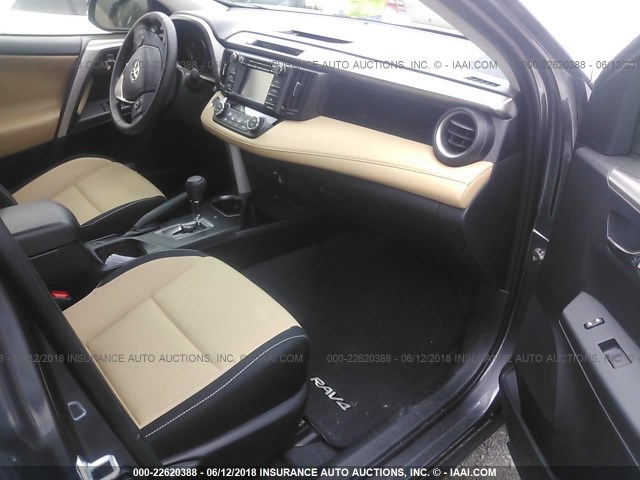 JTMWFREV6JJ155410 - 2018 TOYOTA RAV4 ADVENTURE/XLE 灰色 照片 5