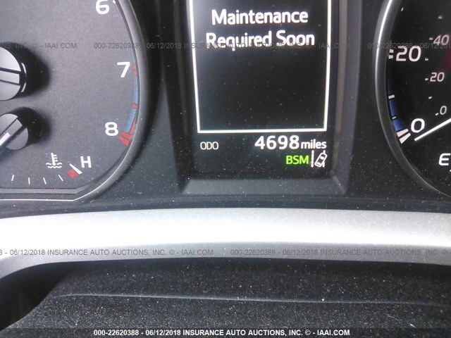 JTMWFREV6JJ155410 - 2018 TOYOTA RAV4 ADVENTURE/XLE 灰色 照片 7